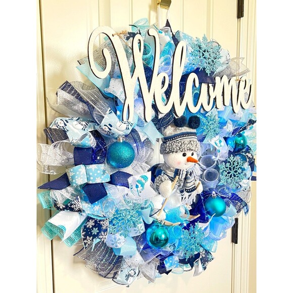 XL Handmade Christmas Holiday Skiing Snowman Ribbon Prelit Wreath 26 ins LED - Picture 2 of 11